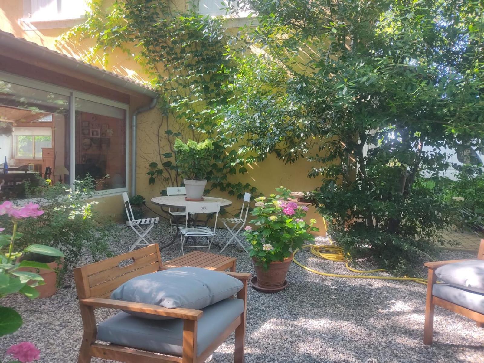 La Frenaie Bed & Breakfast Saint-Cyr-sur-le-Rhone Ngoại thất bức ảnh
