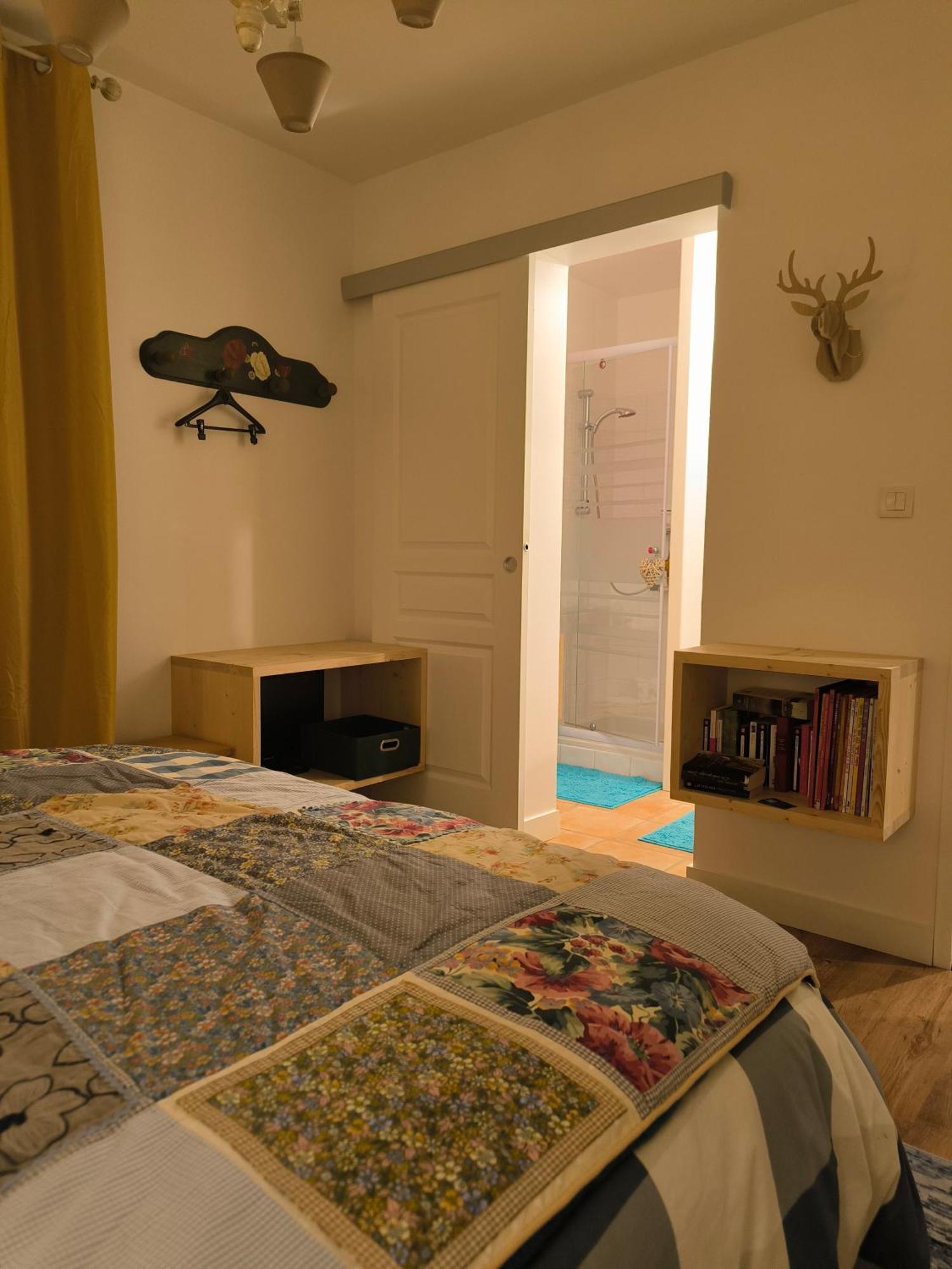 La Frenaie Bed & Breakfast Saint-Cyr-sur-le-Rhone Ngoại thất bức ảnh